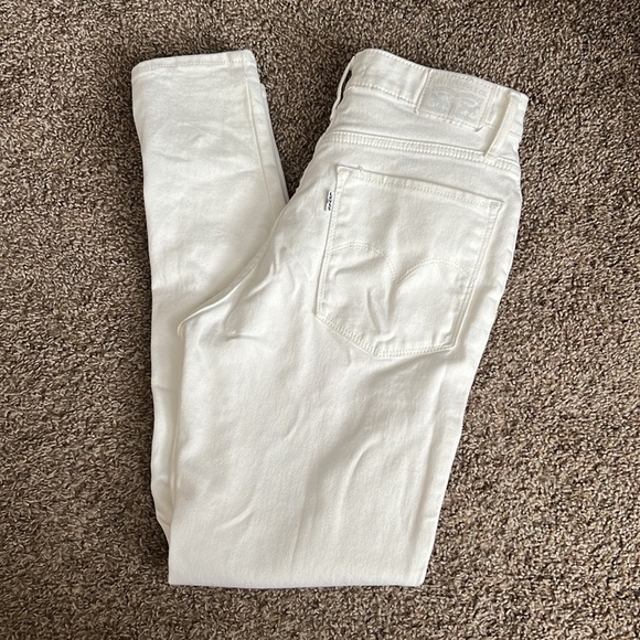 Levi’s 721 High Rise Skinny Jeans - Picture 4 of 6